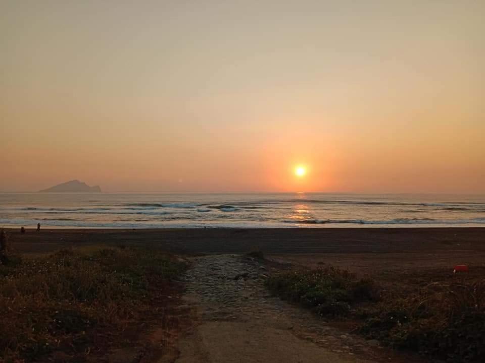 Yu Hai B&B เจียวซี ภายนอก รูปภาพ
