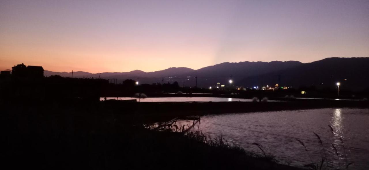 Yu Hai B&B เจียวซี ภายนอก รูปภาพ